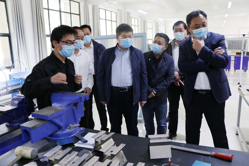 ​省教育厅督导组到太阳城督查返校复学准备工作